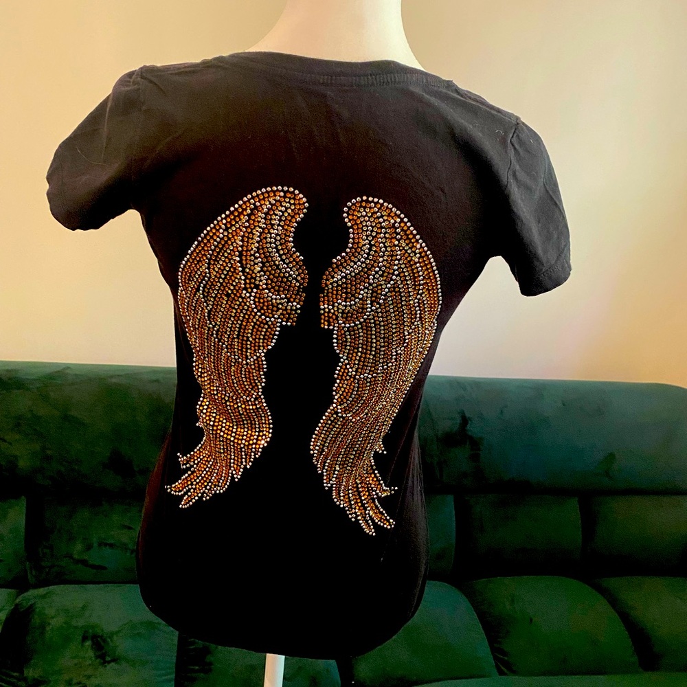 Sequined Angel wing back tee shirt